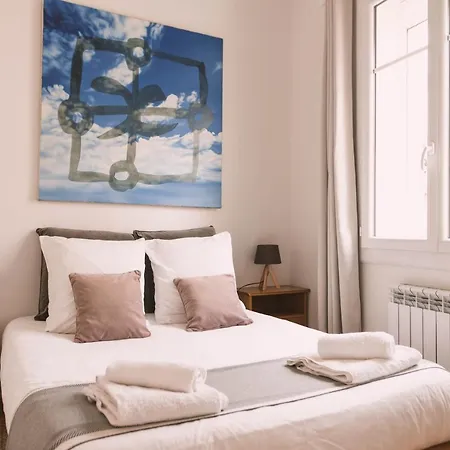 Chez Pepito & Zaza Hypercentre Rooftop Garage Apartment Nimes