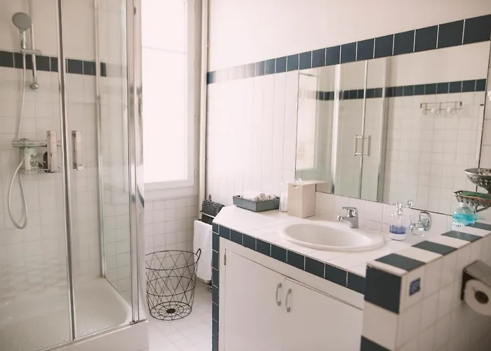 Chez Pepito & Zaza Hypercentre Rooftop Garage Nîmes